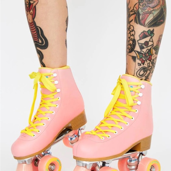 Chic Pink Roller Skates with Yellow Laces - Picture 1 of 6